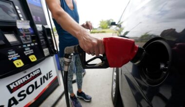 How much gas prices went up overnight in the Maritimes - CTV News