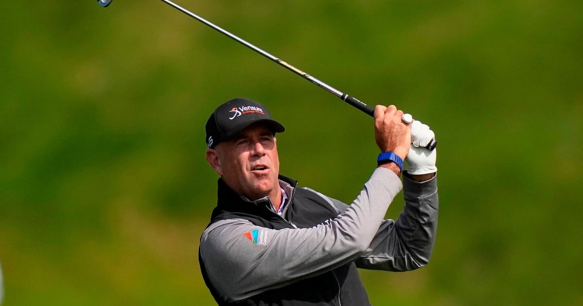 Stewart Cink has 1-shot lead over Padraig Harrington going into final round of US Senior Open