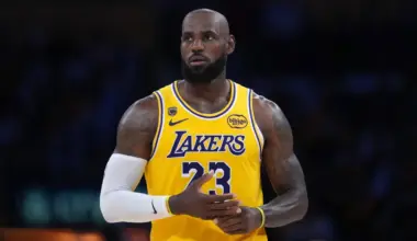 Timberwolves reportedly make $150M pitch to ex-Laker LeBron James to join championship contender image