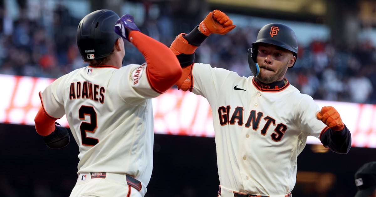 McCray’s two-run homer leads San Francisco Giants to win over Milwaukee Brewers