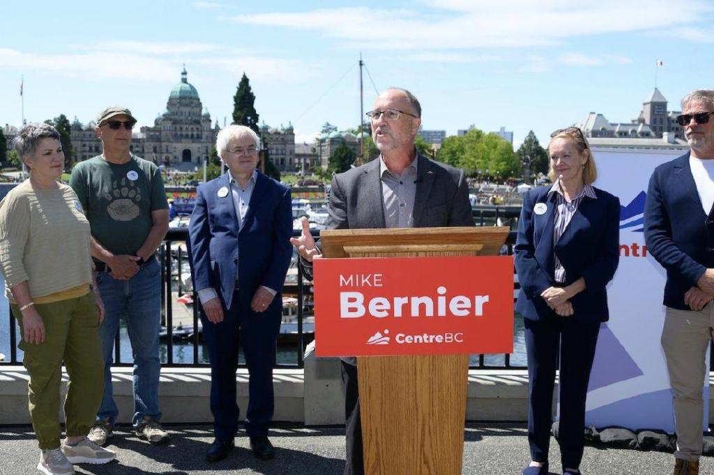 Former B.C. Liberal cabinet minister Mike Bernier to lead CentreBC party