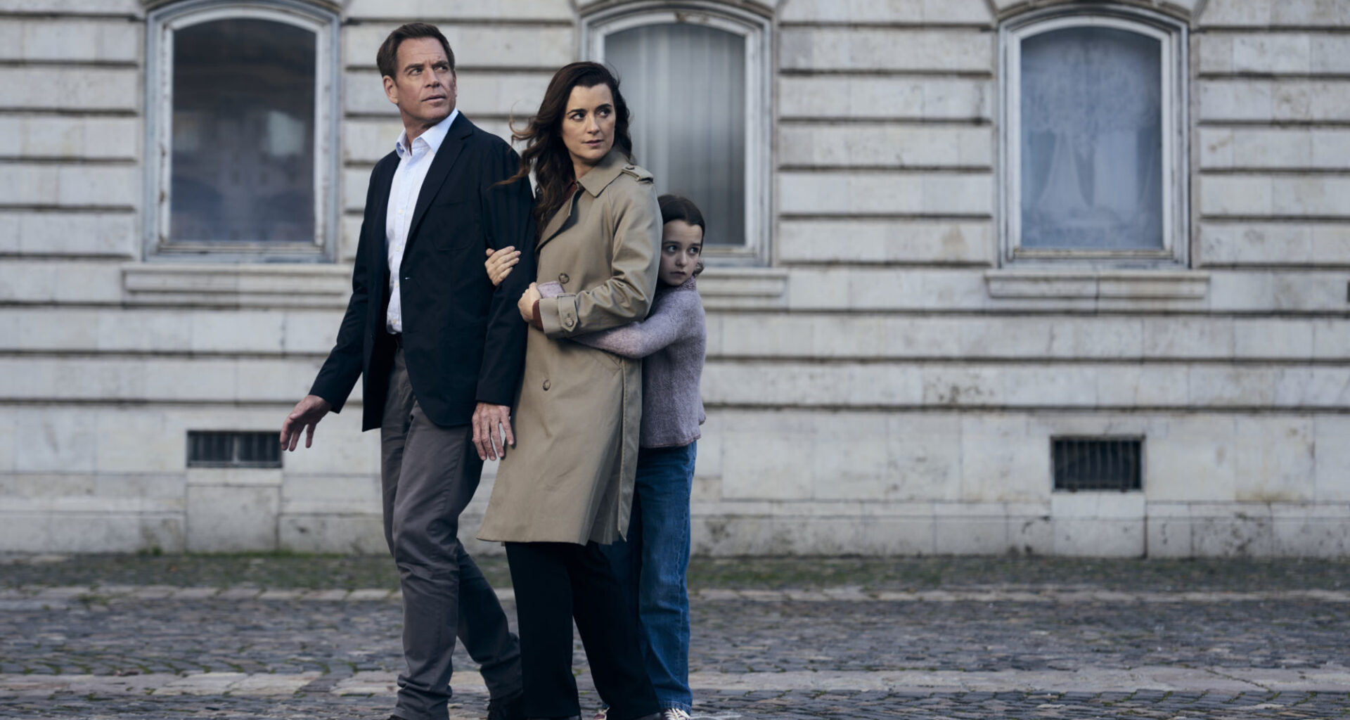 NCIS Won't Retcon "Tony & Ziva"; Weatherly Starts Filming This Week
