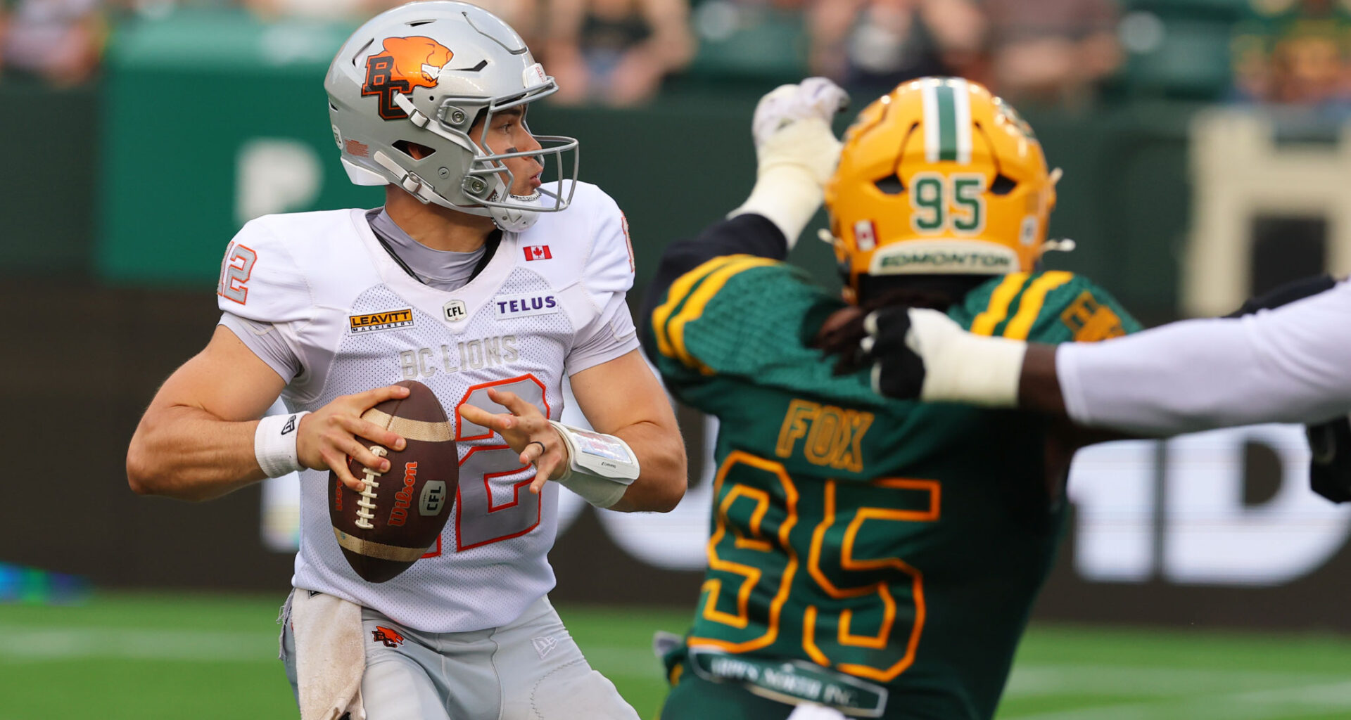 Nathan Rourke leaves game at Commonwealth Stadium