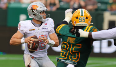 Nathan Rourke leaves game at Commonwealth Stadium