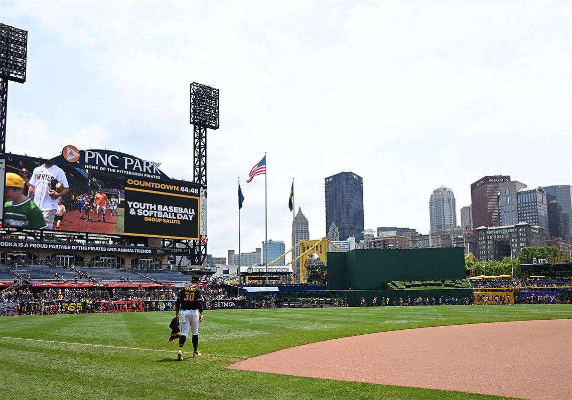 The Pirates announce their 2027 schedule despite a looming potential lockout