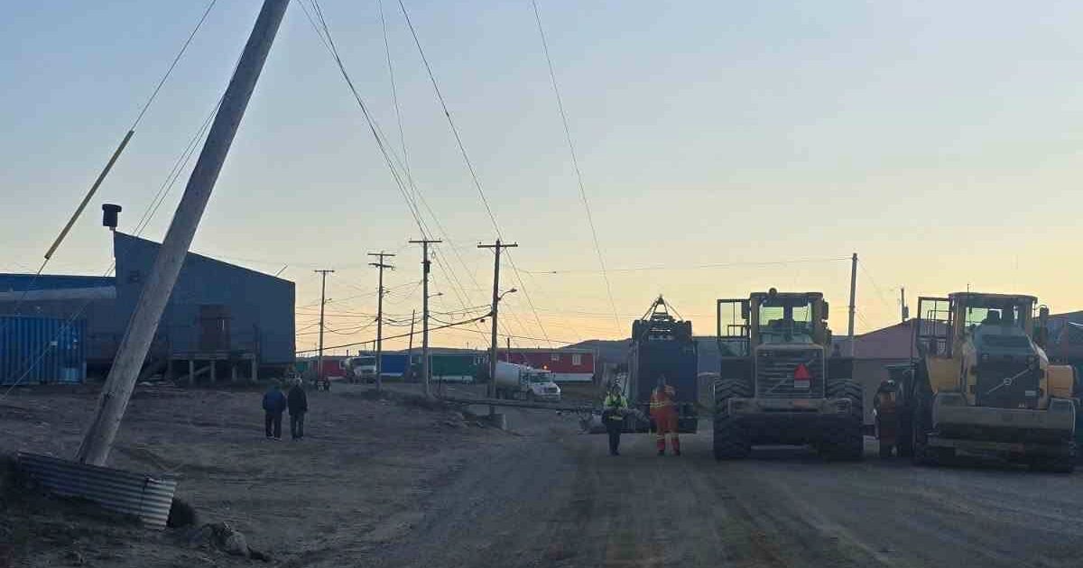 Sealift unloading accident causes power outage in Pangnirtung