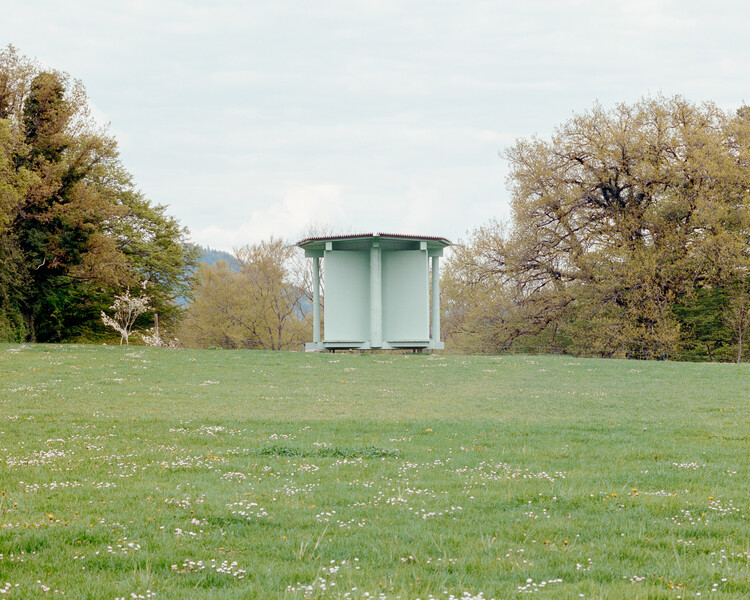 Pavillon of the Sliding Doors / Piertzovanis Toews - Image 1 of 21