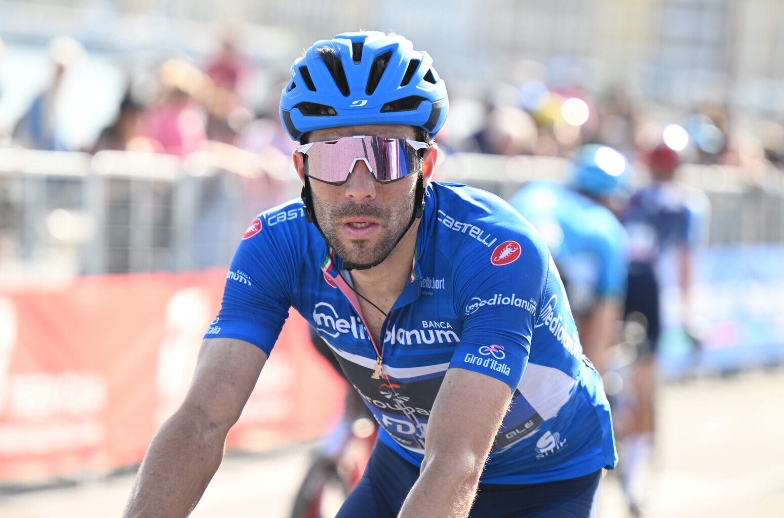 But of course: Thibaut Pinot joins wildfire fight in his French hometown