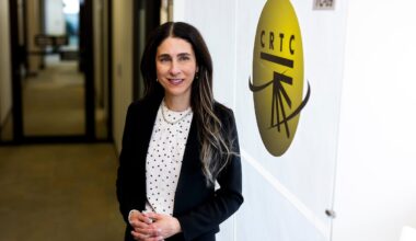 CRTC reviewing whether Canadian telecoms violated new ban on junk fees