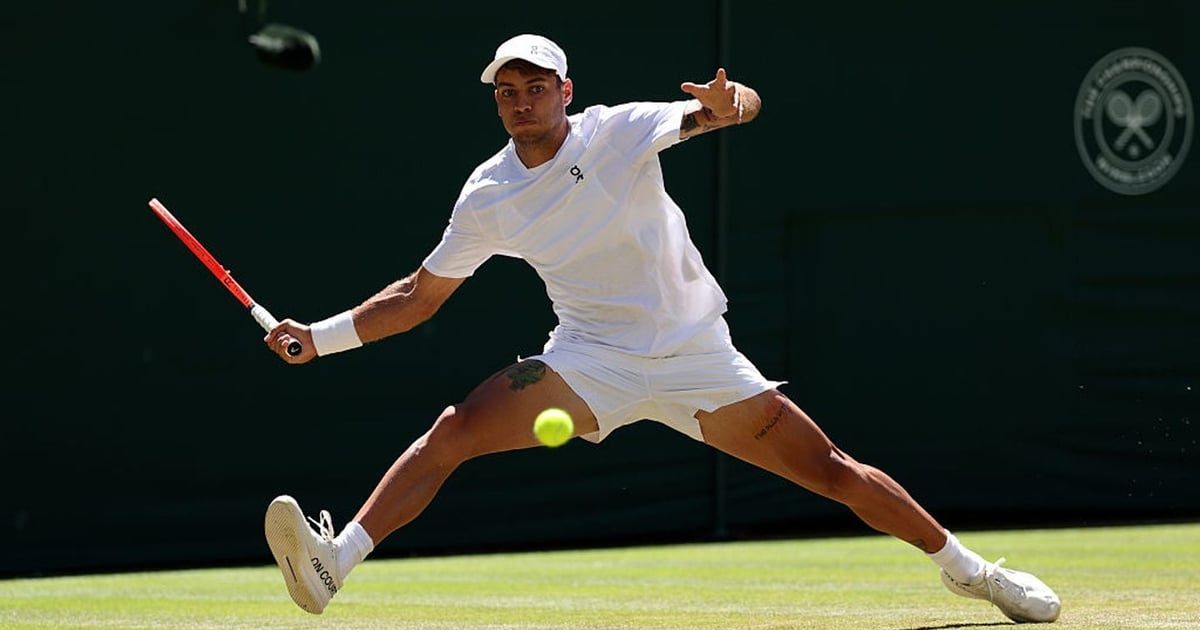 Wimbledon 2026 live updates: Day 8 latest with Zverev, Fritz and Keys in action, de Minaur underway