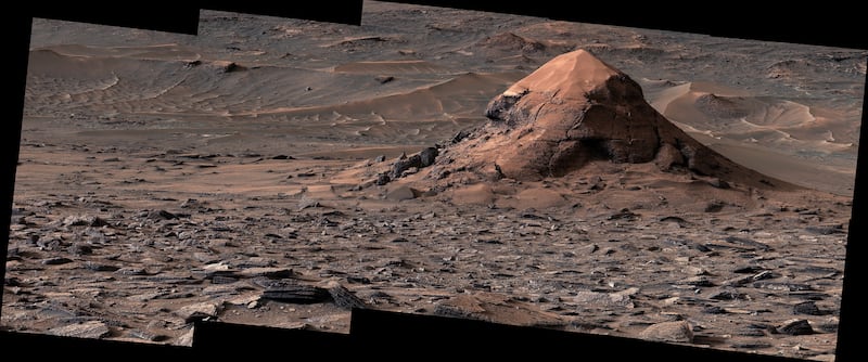 NASA’s Curiosity Mars rover captured this sand-capped butte, nicknamed “Miraflores,” estimated to be about 20 feet (six metres) tall, on June 11, 2026. (NASA / JPL-Caltech / MSSS)