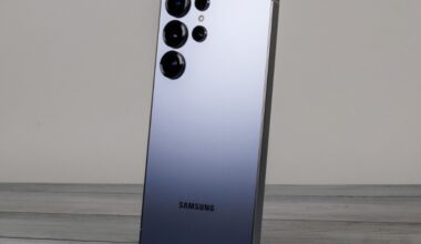 Galaxy S25 Ultra and S24 Ultra owners report severe battery drain and overheating issues after July update
