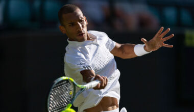 Auger-Aliassime sweeps into third round - Wimbledon