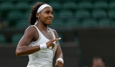 Gauff edges past Bencic with minutes to spare - Wimbledon