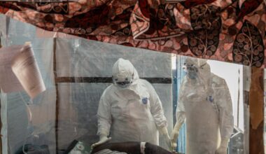Ottawa temporarily bars entry for foreigners who visited Congo due to Ebola risk