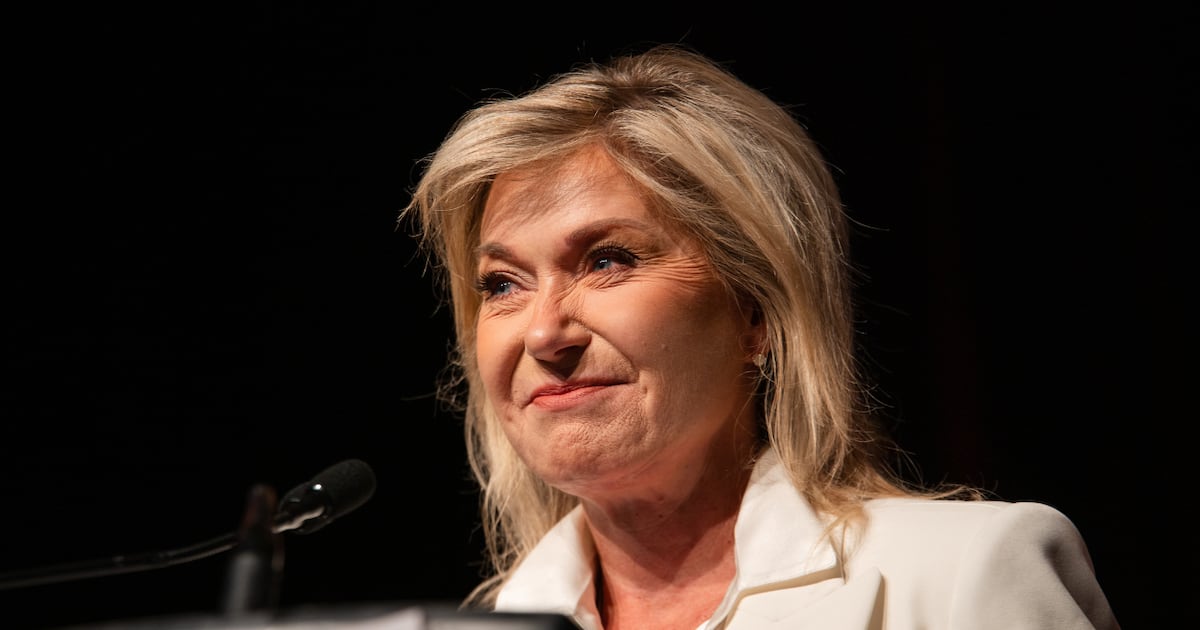 Mississauga mayor election: Bonnie Crombie to run