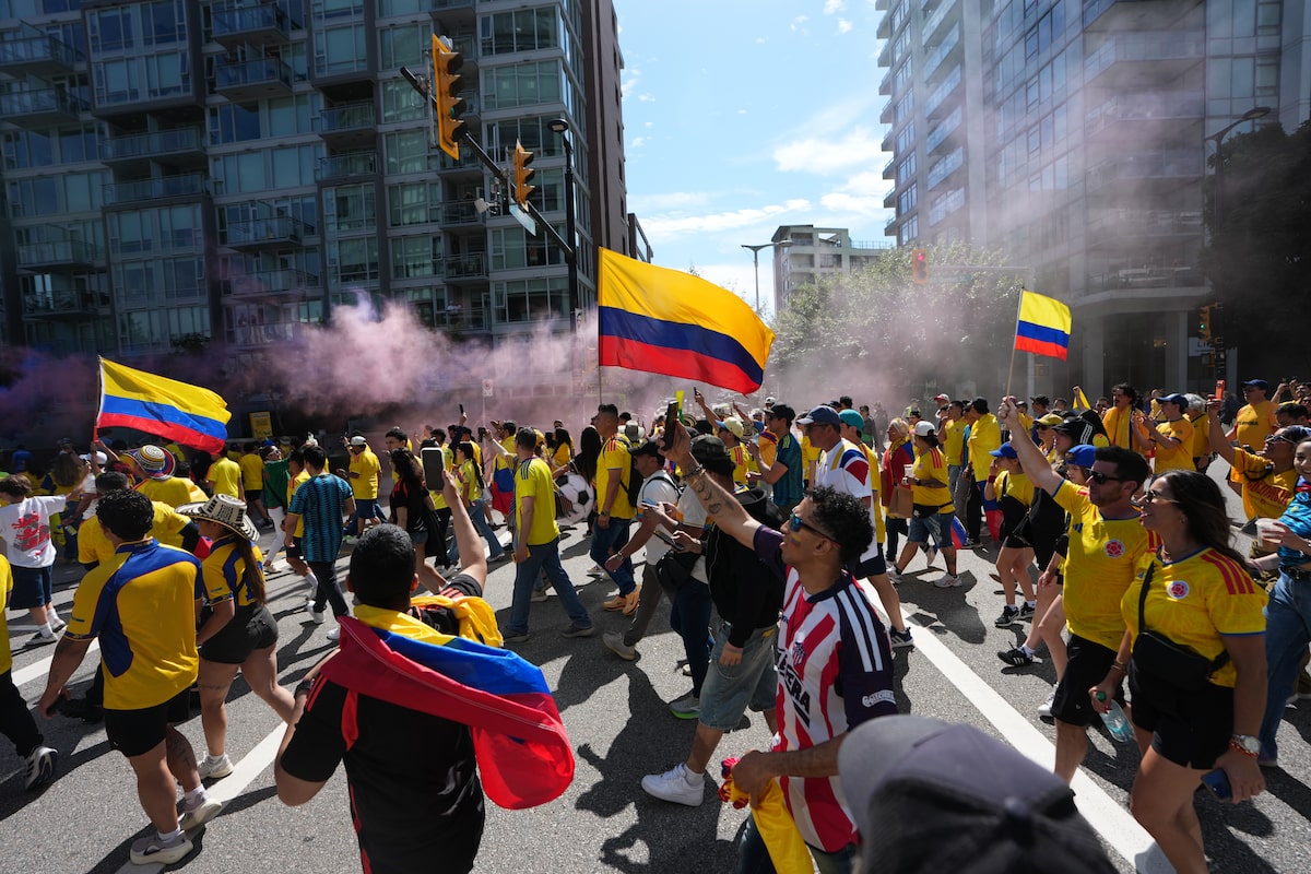 Vancouver turns yellow, red and blue in last World Cup hurrah