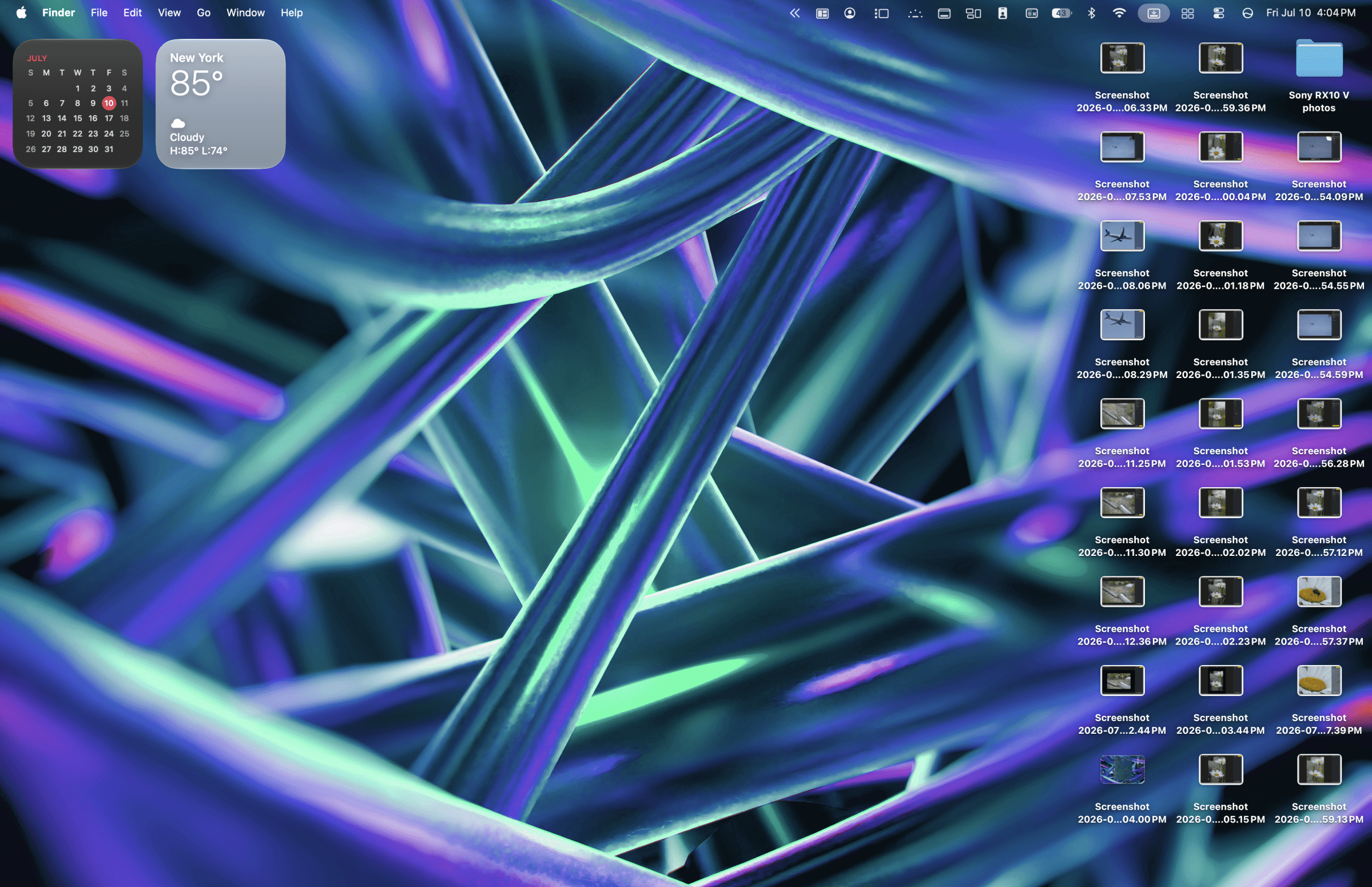 <em>The Menu bar with lots of icons and shortcuts added to it. The double-arrow overflow icon hides all the ones that go beyond a MacBook’s notch.</em>