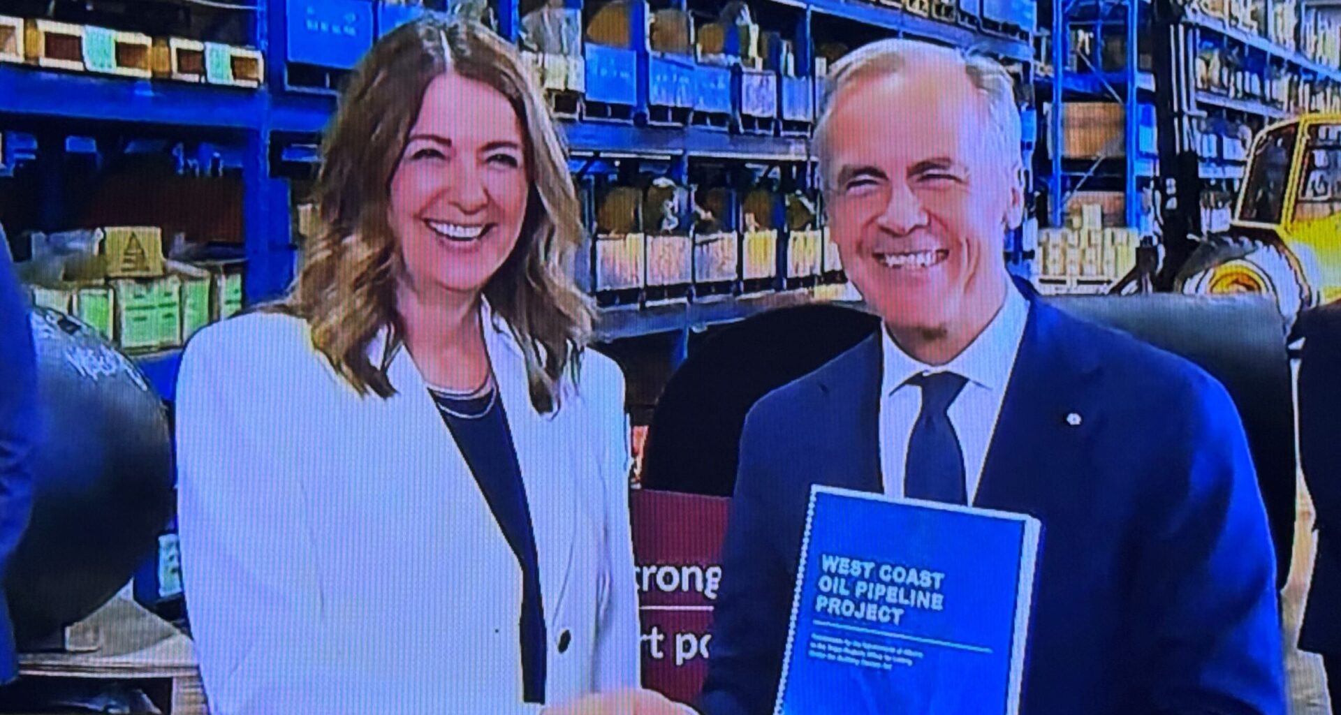 PIPELINE PARTNERS! Alberta and Ottawa Advance West Coast Pipeline Partnership as B.C. Secures Tanker Ban Protection - Canadian Energy News, Top Headlines, Commentaries, Features & Events