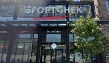 vancouver sport chek closing