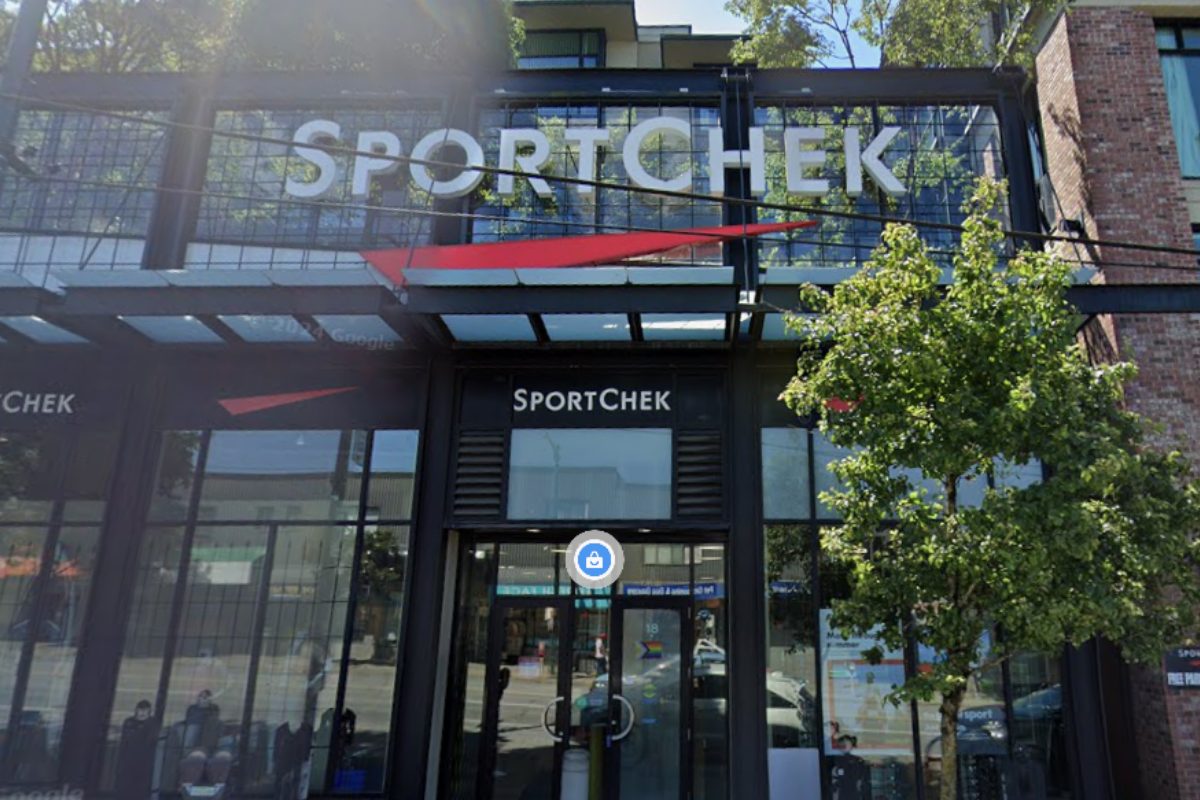 vancouver sport chek closing