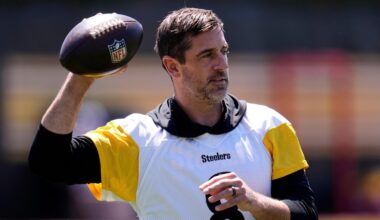 Aaron Rodgers Posts 'Last Rodeo' Photos With Metcalf, Steelers Teammates Before Final NFL Season