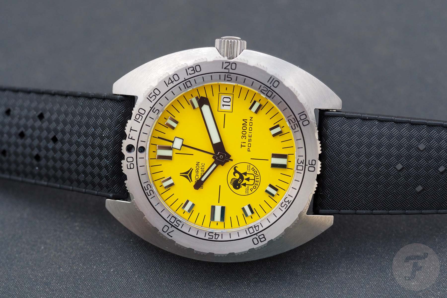 summer watches — Synchron Ti300M Poseidon side shot