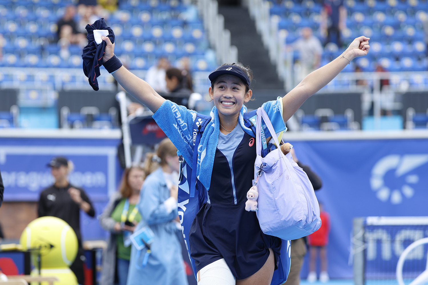 Tararudee escapes 5-1 third-set deficit, four MPs vs. Bartunkova in Prague