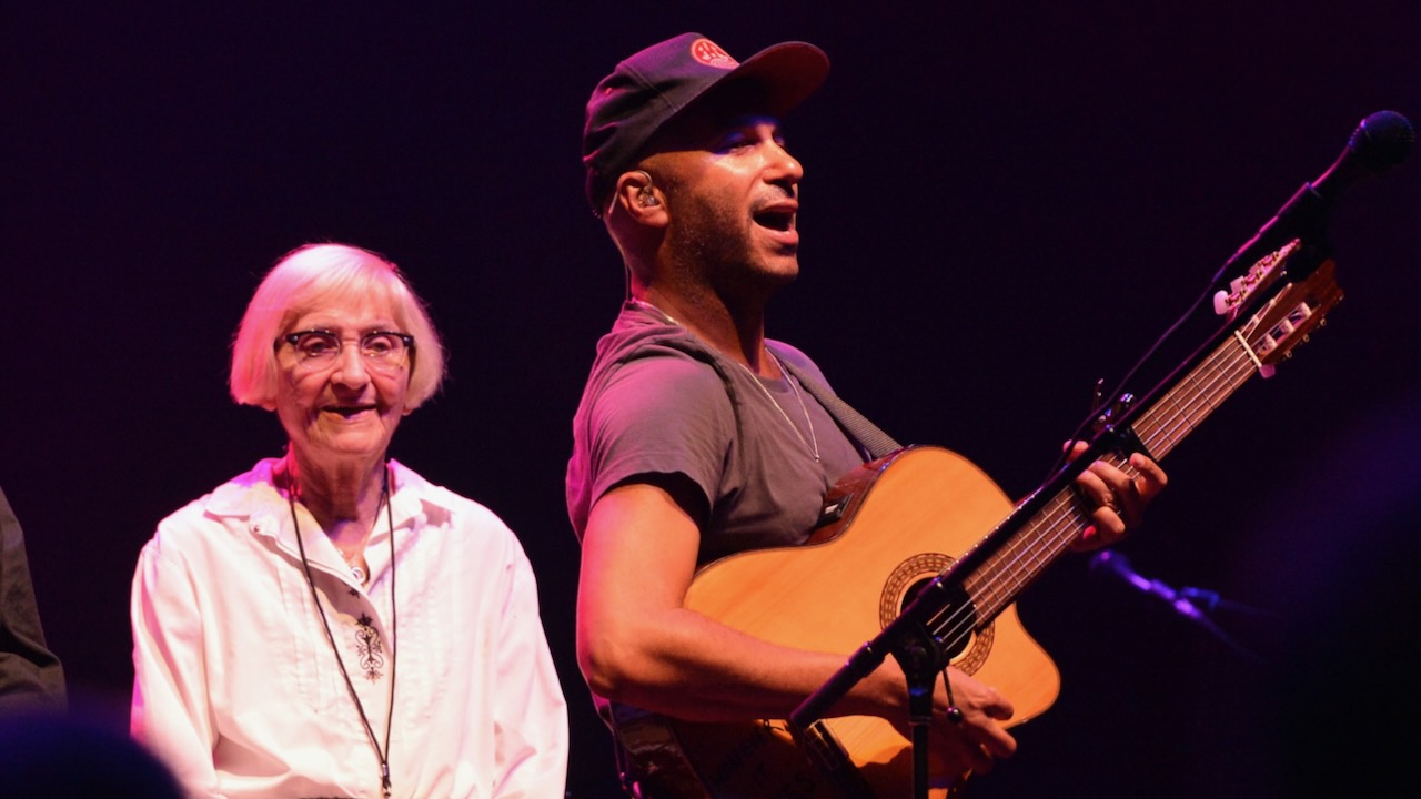 Tom Morello Announces Passing of Mother Mary Morello