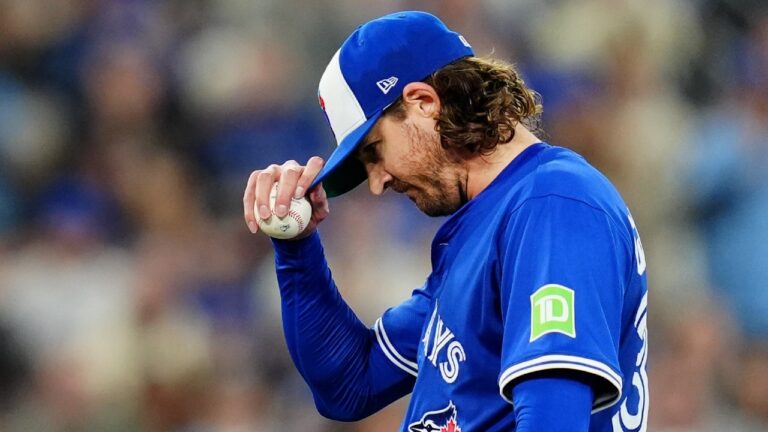 Report: Gausman says Blue Jays 'not nearly as close-knit' as 2025
