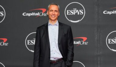 ESPN starts layoffs tied to NFL Network acquisition, memo says