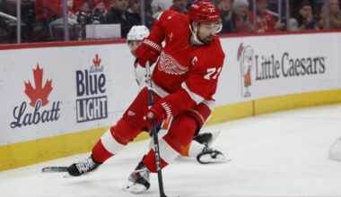 East Notes: Larkin, Wahlstrom, Marlies, Robitaille – Pro Hockey Rumors