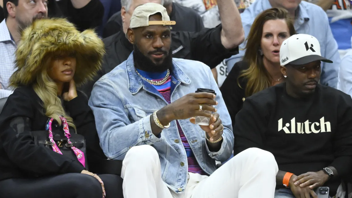 Former Cavs star says LeBron James' next team is already decided image