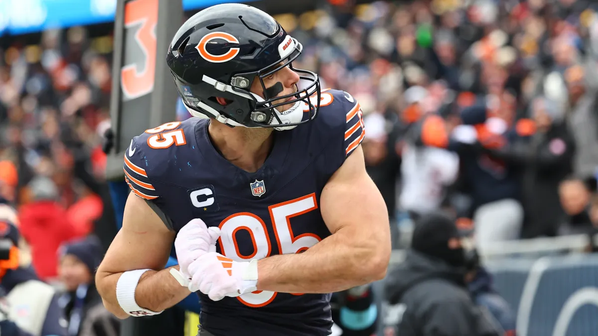 Bears urged to make Cole Kmet decision amid unexpected praise from NFL exec image