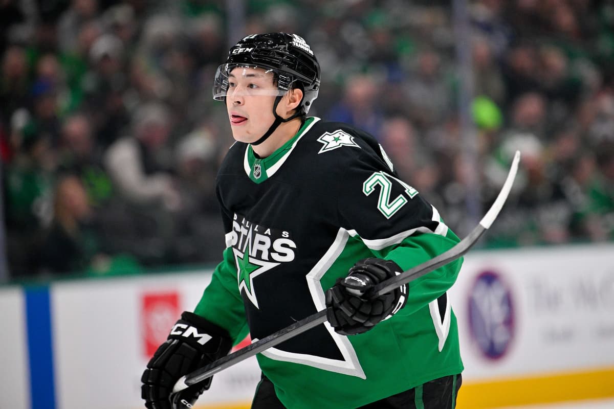 15 NHL players file for arbitration
