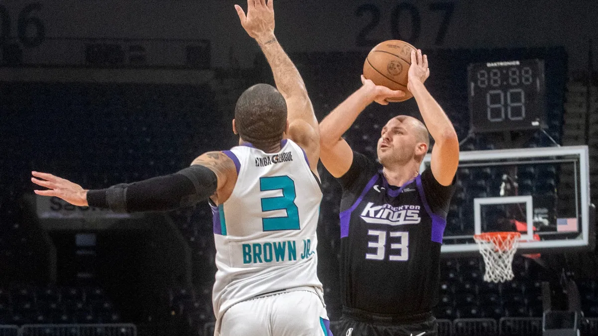 Lakers' Jon Elmore fills stat sheet in Summer League breakthrough image