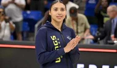 Azzi Fudd shows off glamorous look before making rare WNBA history image
