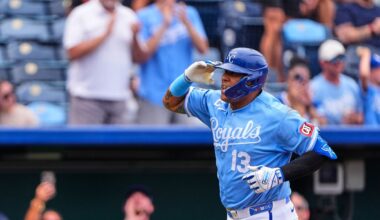 MLB Roundup: Perez ties Royals home run record in win