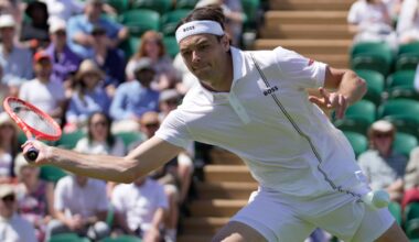 Taylor Fritz wins match and style points at Wimbledon, De Minaur also advances