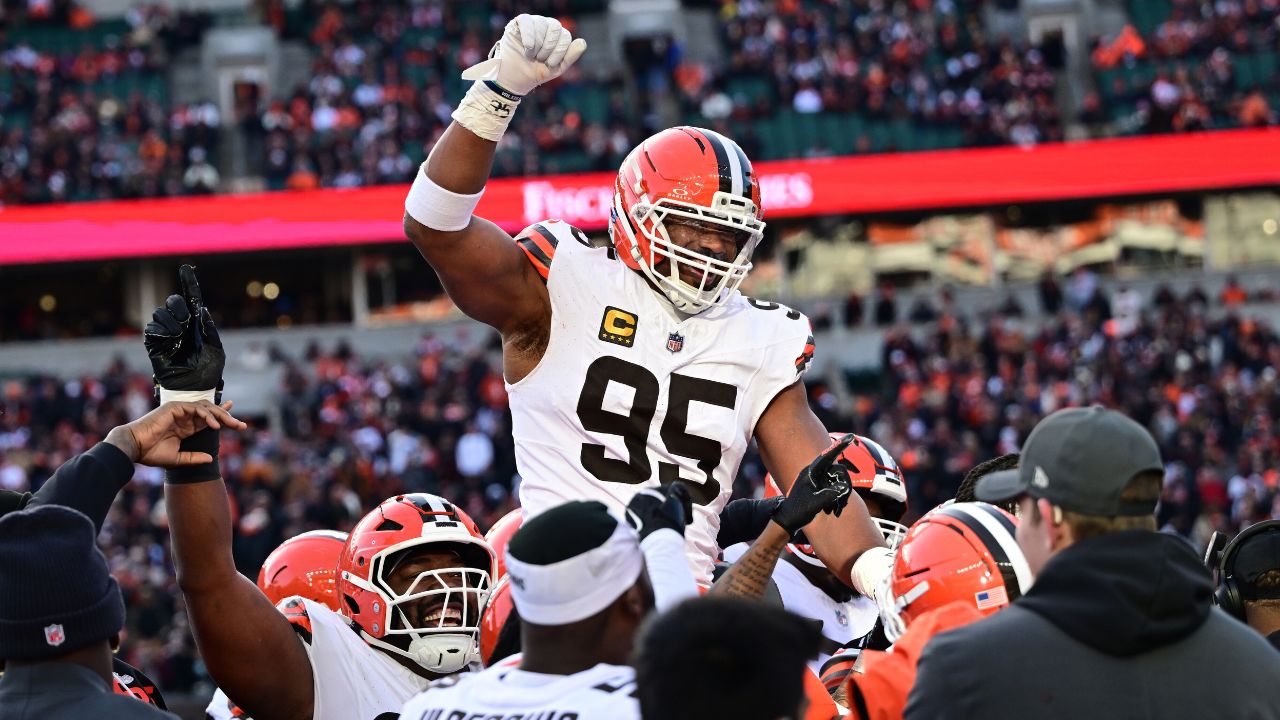 Rams' Myles Garrett voted top edge rusher in the NFL by AP panel