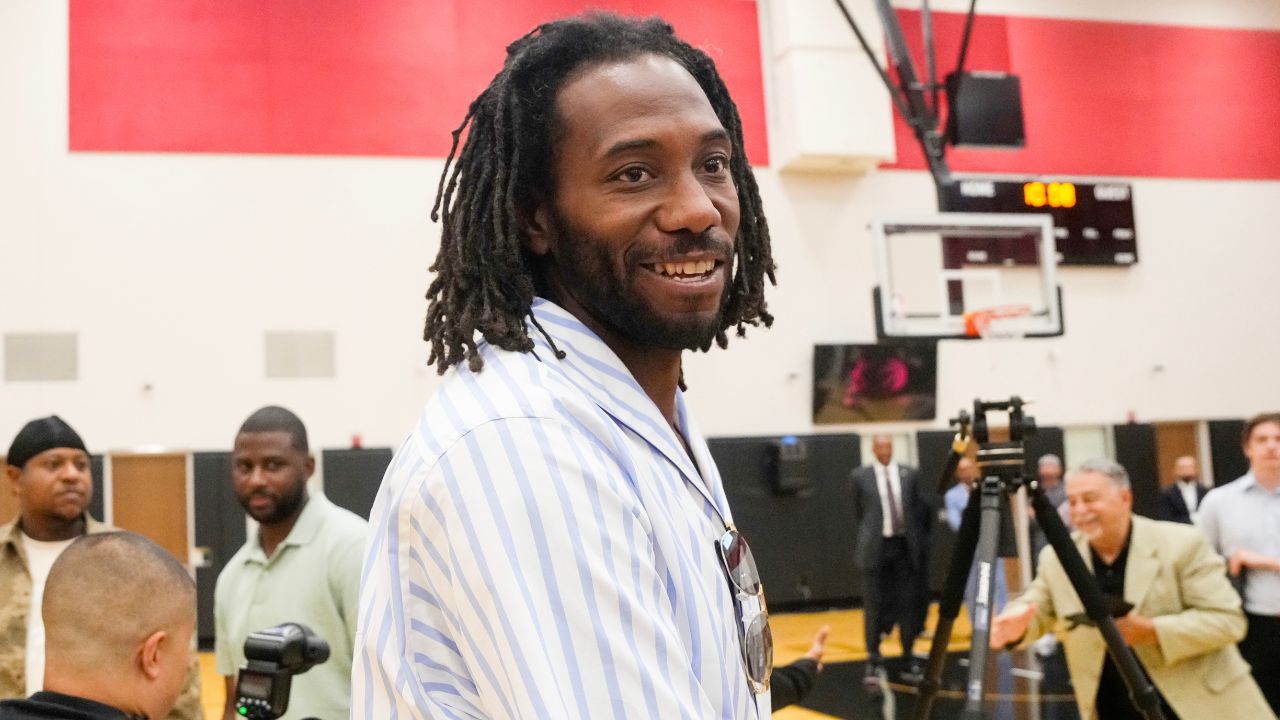 Legal expert expresses shock at Kawhi Leonard trade holdup