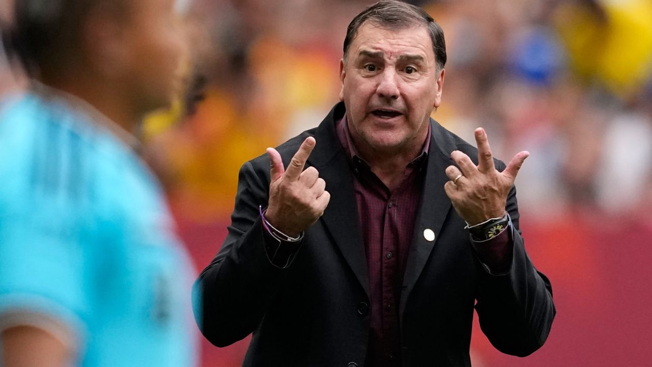 Colombia backs Nestor Lorenzo with contract extension after World Cup