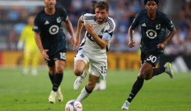 Minnesota United keeper Drake Callender duels Whitecaps' Yohei Takaoka to draw