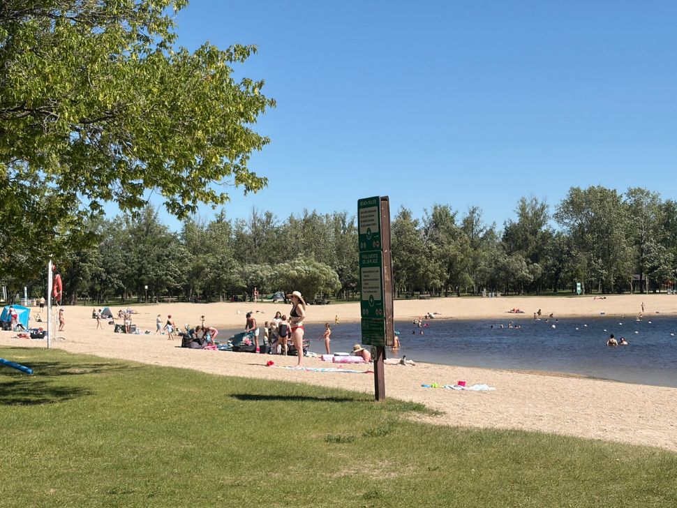 Heat warnings continue for Winnipeg, expected to last weeks