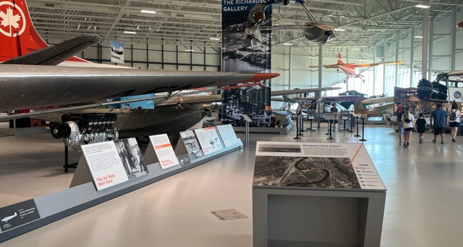 Winnipeg families jet off to aviation museum for 'Airport Extravaganza'