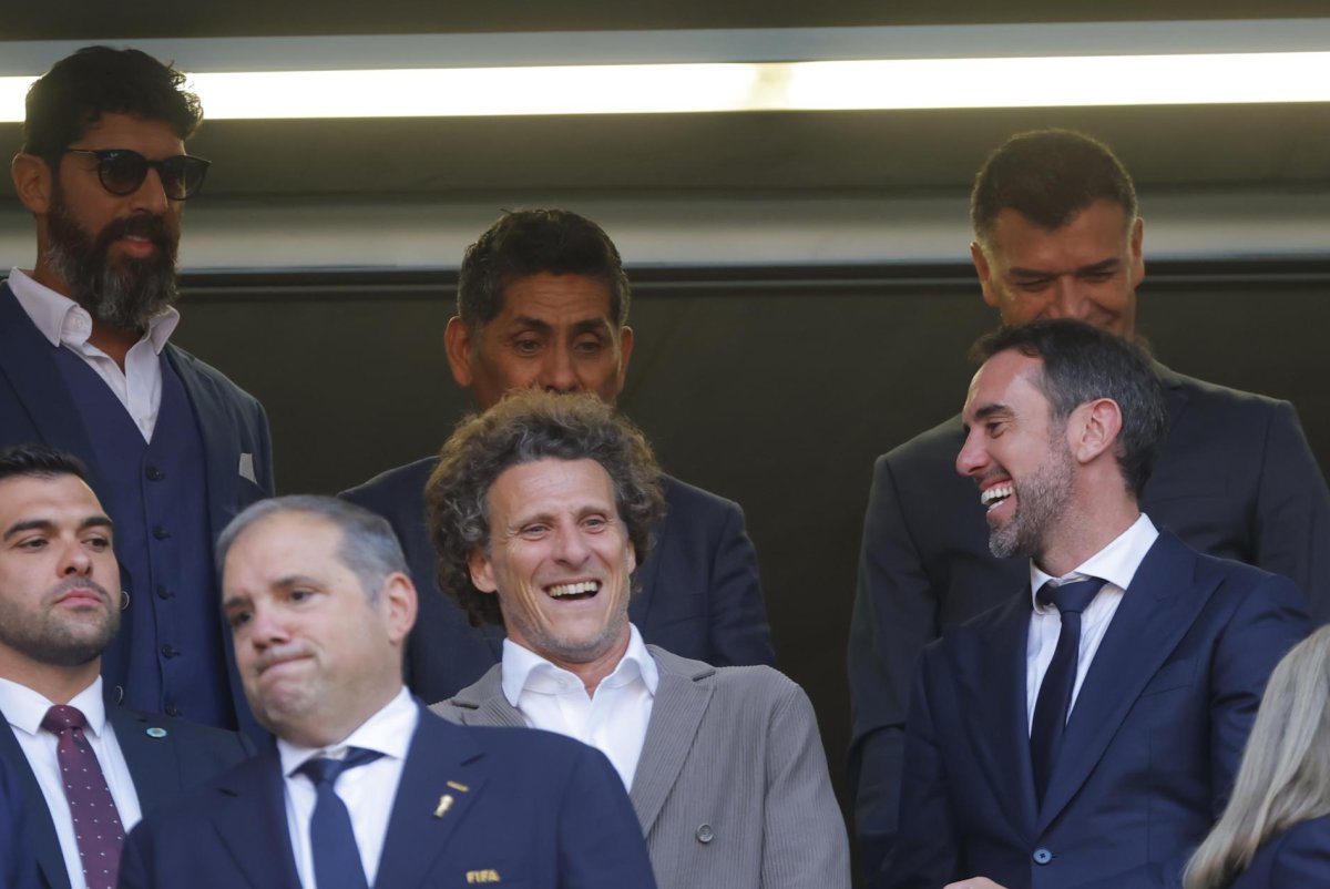 Uruguay soccer legend Diego Forlan to replace Marcelo Biesla as interim coach