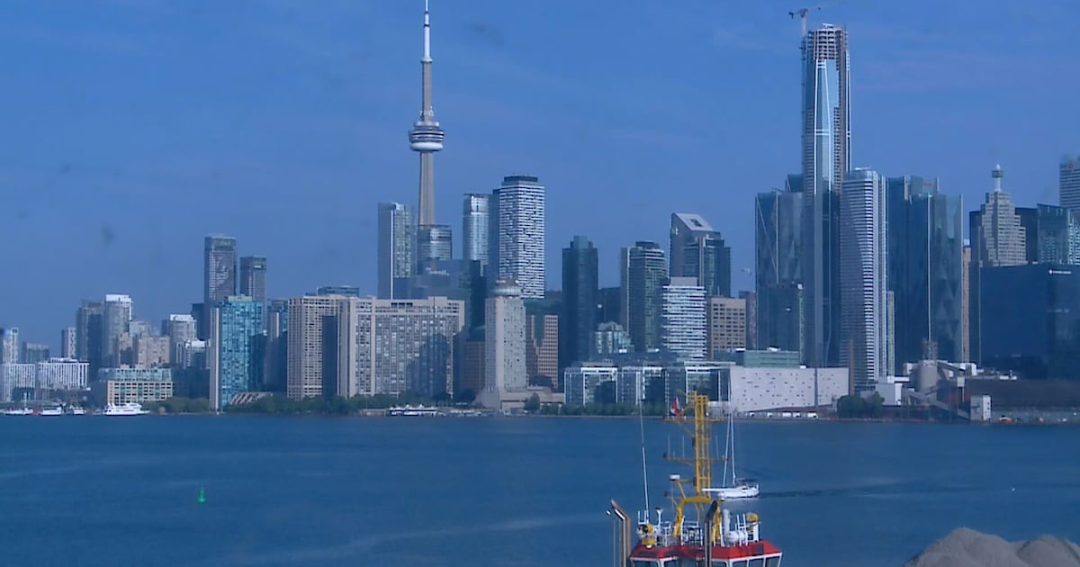 Toronto smoke: Poor air quality continues due to Ontario wildfires
