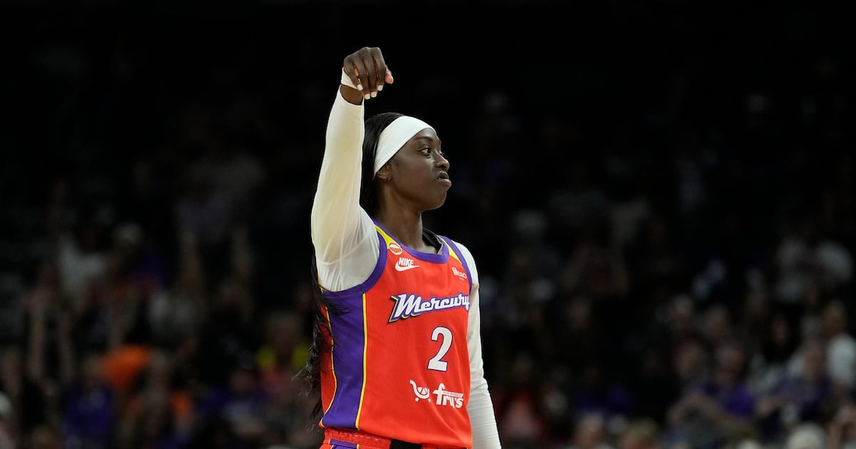 Copper scores 23 of her 30 points in first half as Phoenix Mercury race past Seattle Storm