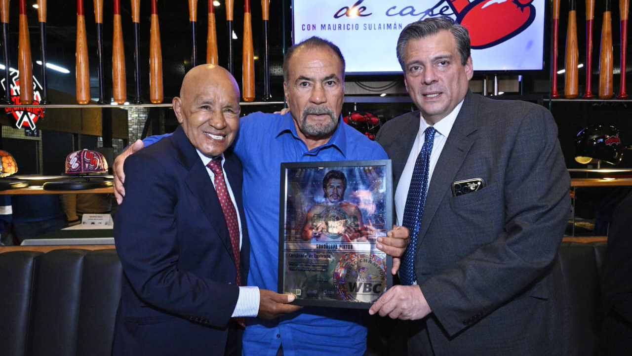 Lupe Pintor Honored During WBC Martes de Café – World Boxing Council
