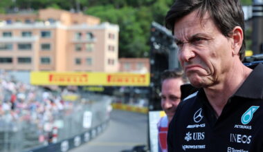 Toto Wolff makes Mercedes driver warning as Fernando Alonso sends clear Honda message - RacingNews365 Review